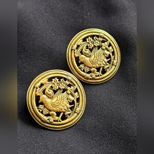 Vintage 1986 Metropolitan Museum of Art Gold Plated Earrings